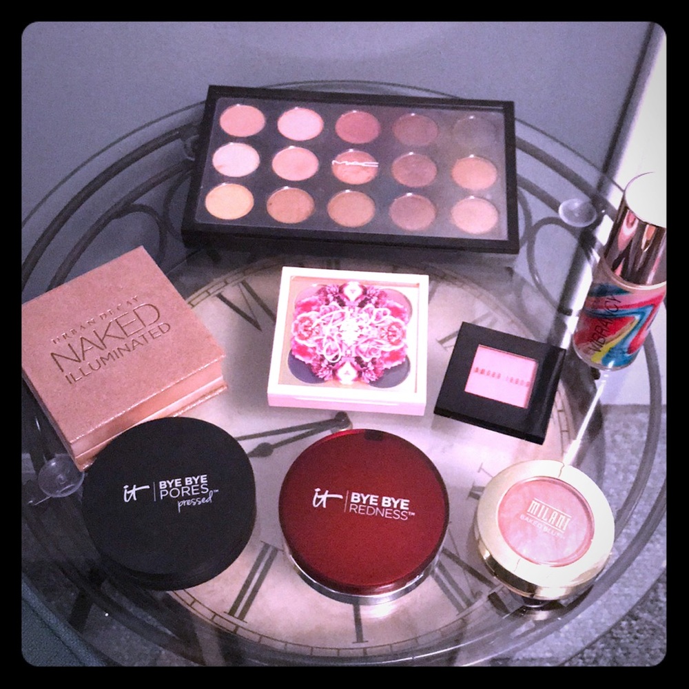 Makeup bundled x2
